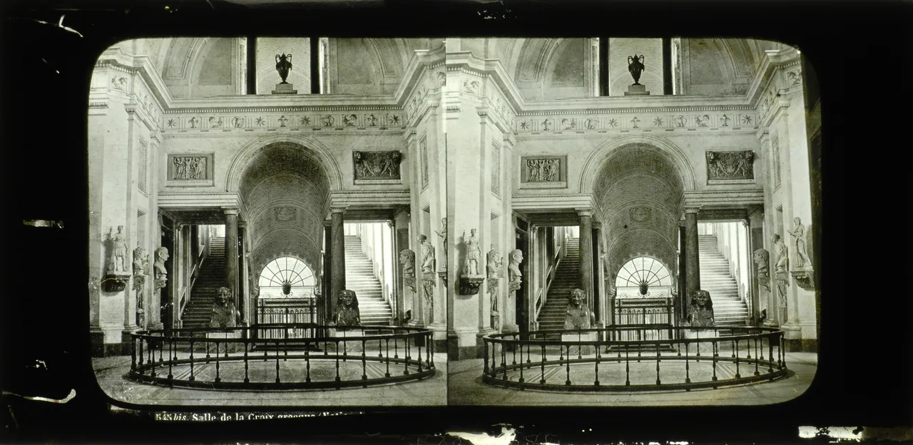 Mag2315.jpg