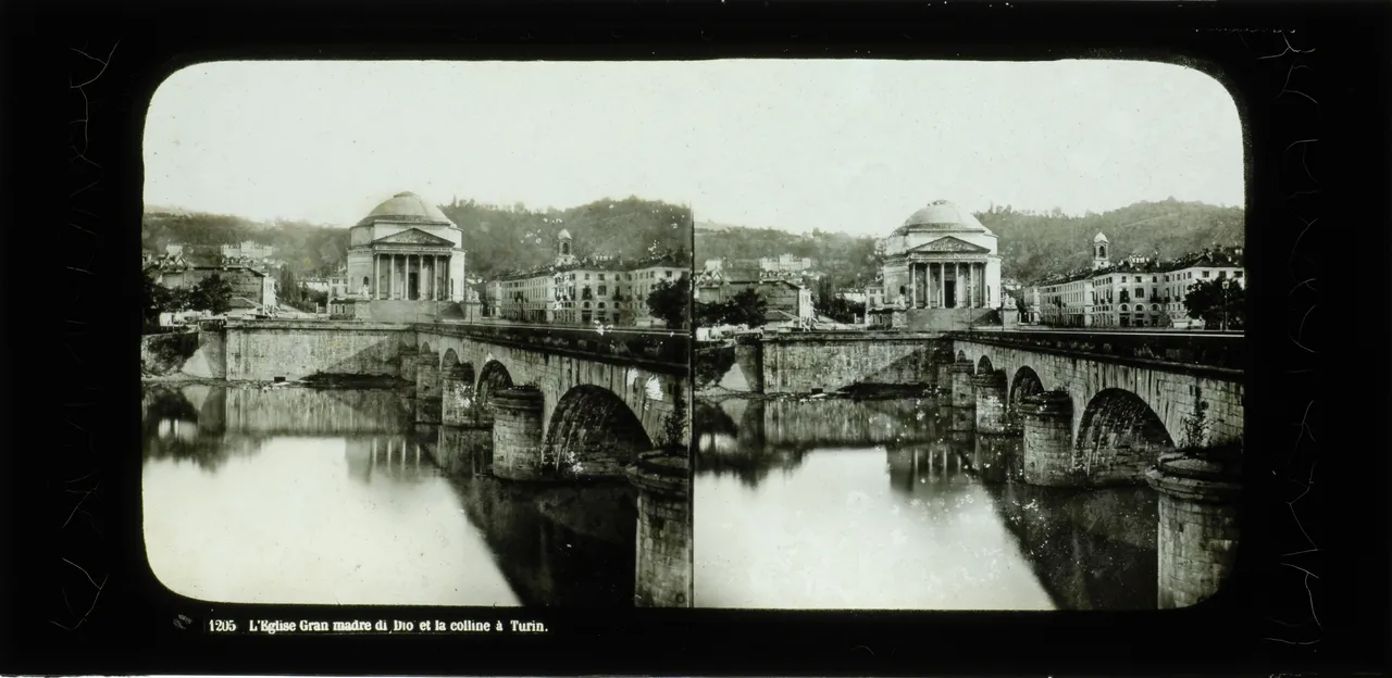 Mag2333.jpg