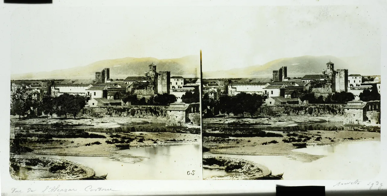 Mag2443.jpg