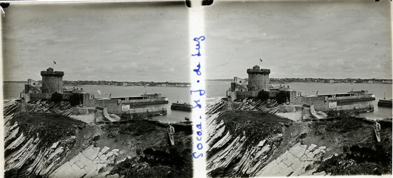 Mag2237.jpg