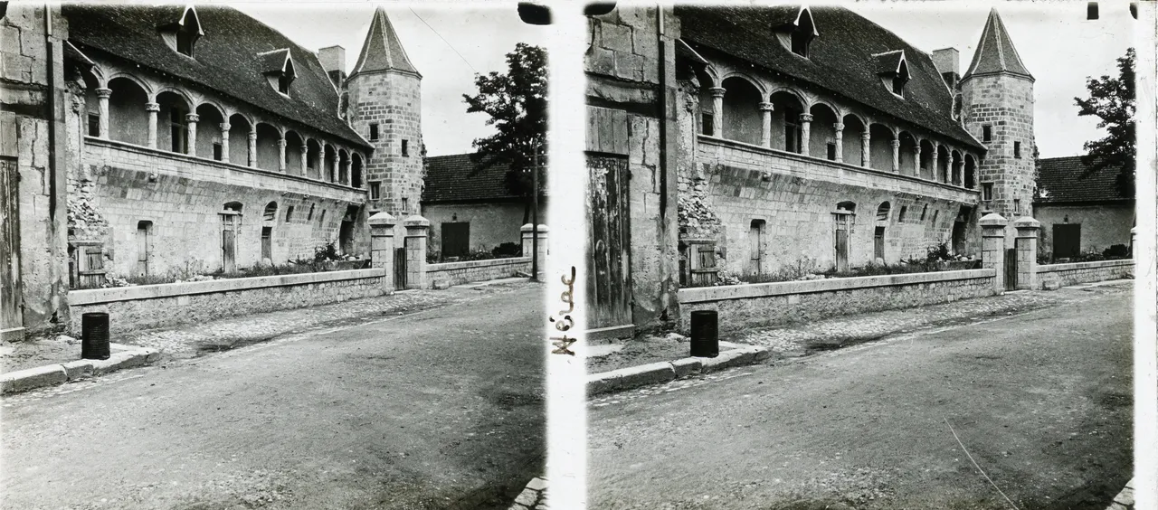 Mag2233.jpg