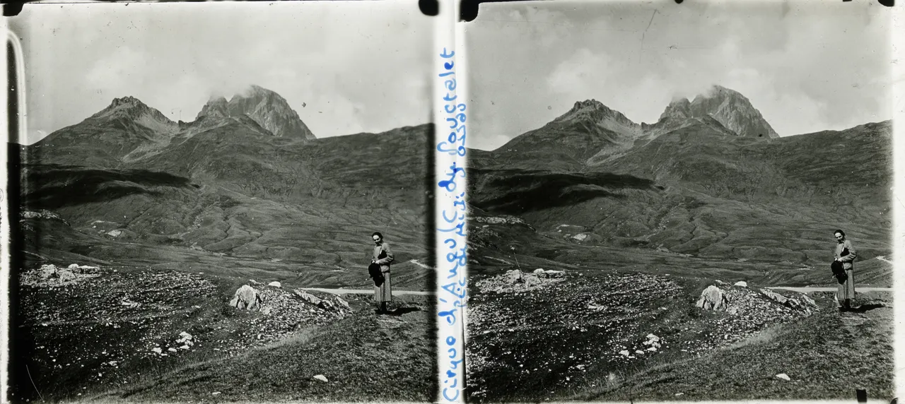 Mag2249.jpg