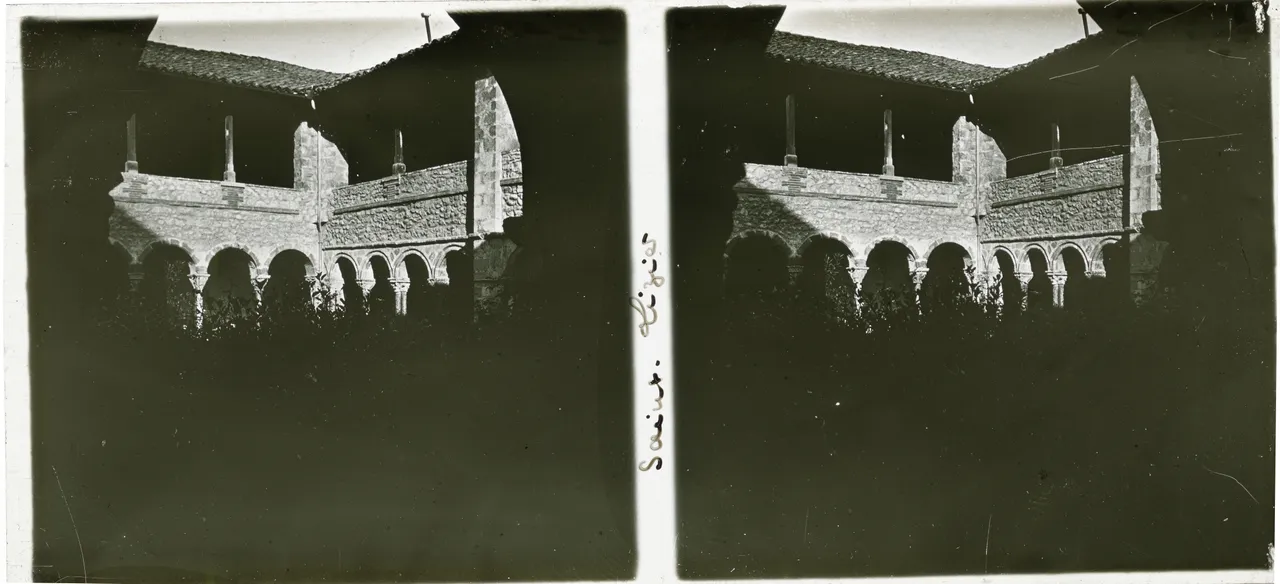 Mag2257.jpg