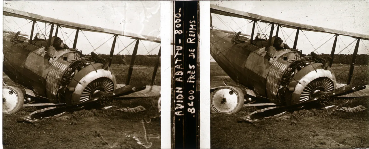 DEZ065.jpg