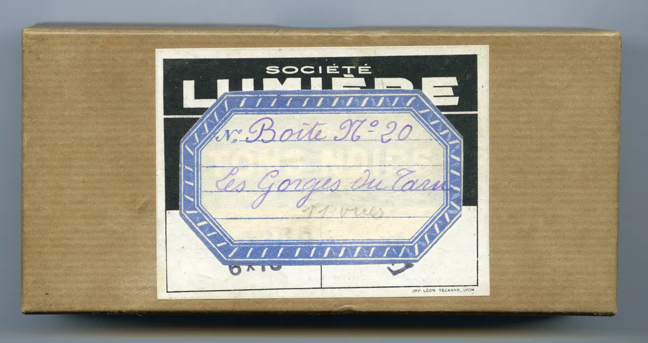 CLL086.jpg